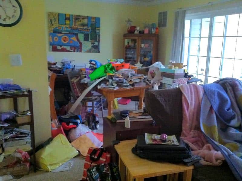 Dining room, professionally decluttered and organized!